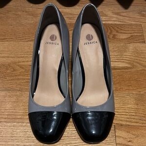 Jessica Women's Grey and Black Pumps